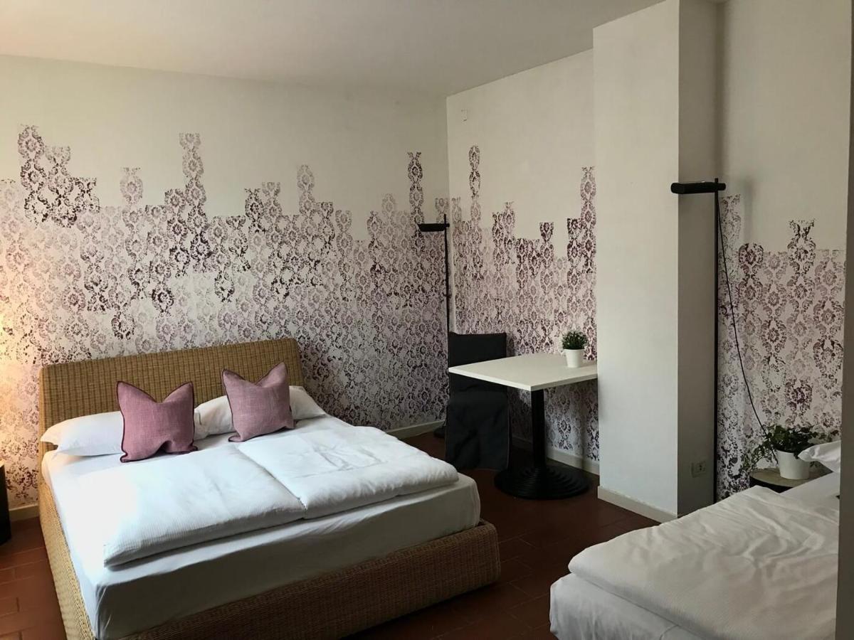 Hotel Sleep In Venzone Depandance Exterior foto